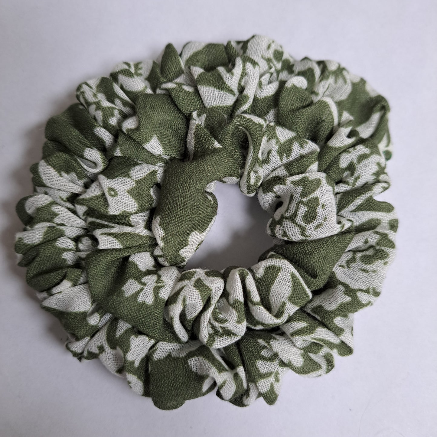 Green Fern 'Scrunchie' 52cm