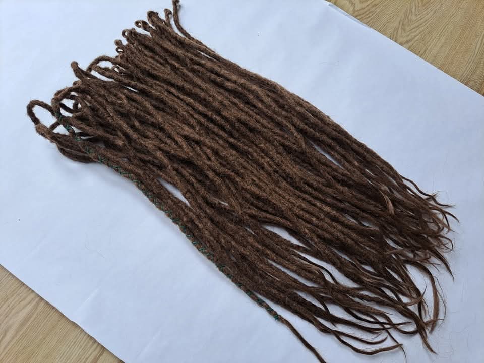 READY TO SHIP Preloved full head of light brown brunette synthetic braid in Dreadlocks made with henlon